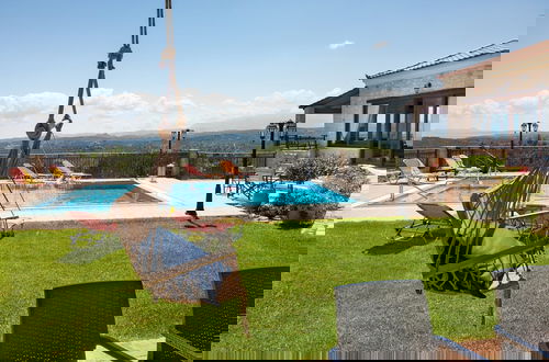 Foto 47 - Villa in Tavronitis With Pool & Stunning Views