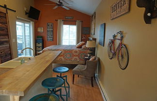 Photo 1 - Industrial Old Town Bungalow W/ Free Cruiser Bikes