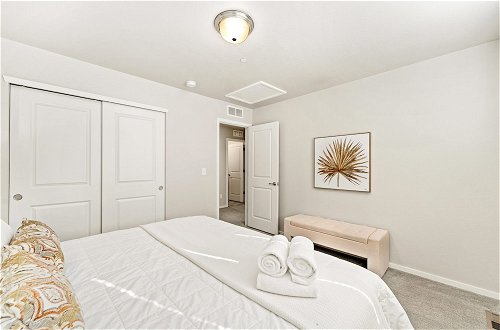 Foto 5 - First Class Stylish Townhome Near Old Town