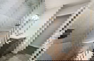 Photo 1 - Modern & Chic Condo in the Heart of Old Town