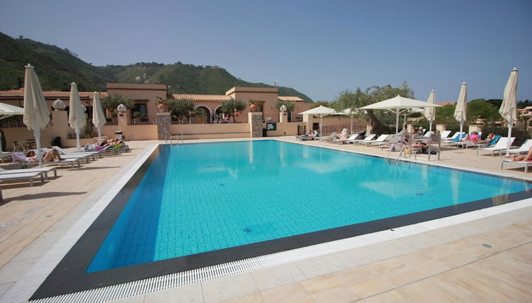 Photo 1 - Sun House con Piscina by Wonderful Italy