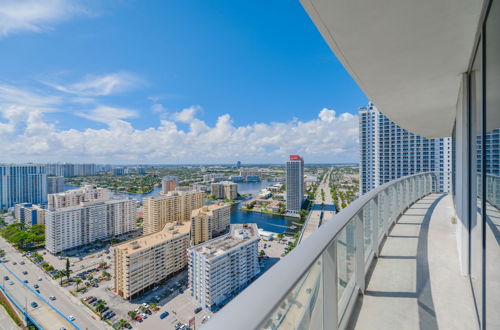 Photo 17 - Stunning Condo, City Views