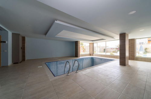 Foto 11 - Modern Flat With Shared Closed Pool in Alanya