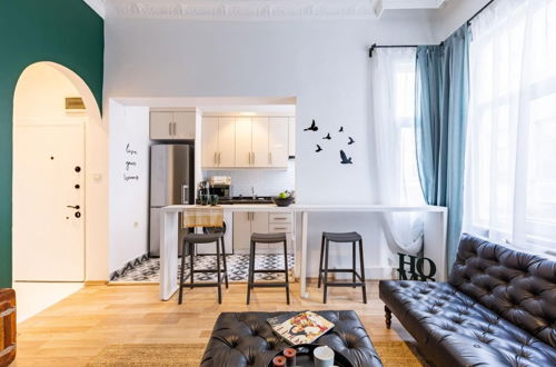 Photo 4 - Stylish Flat 5 Min to Taksim Square in Beyoglu