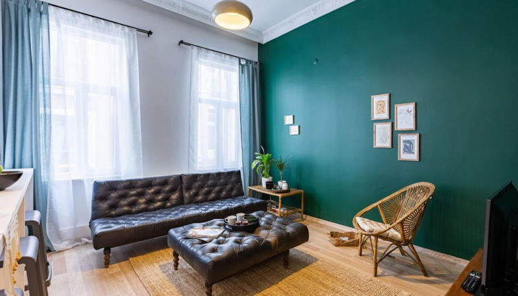 Photo 1 - Stylish Flat 5 Min to Taksim Square in Beyoglu