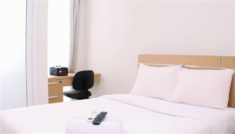 Foto 1 - Comfort And Enjoy Living Studio Room At Vasanta Innopark Apartment