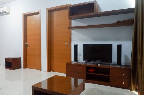 Photo 16 - Modern 2Br Apartment At Aryaduta Residence Connected To Cito Mall