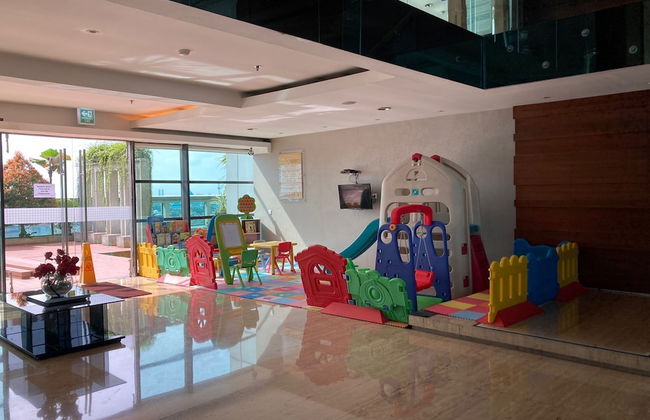 Modern 2Br Apartment At Aryaduta Residence Connected To Cito Mall - Photo 24