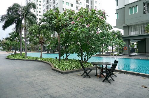 Foto 19 - Great Choice And Comfy 2Br Apartment Thamrin Residence