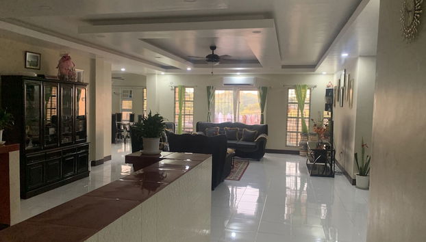 Lobby-Lounge
