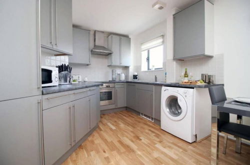 Photo 4 - Dray Court - Luxury 2 Bedroom Apartment