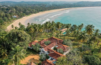 Foto 1 - Spectacular Hilltop Beach Villa Located Next To A Surf Break