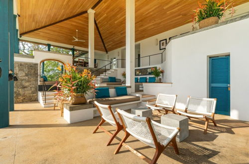 Foto 39 - Spectacular Hilltop Beach Villa Located Next To A Surf Break