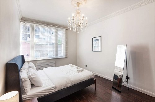 Foto 6 - Elegant, Airy 2 Bedroom Flat in Paddington