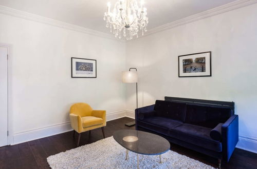 Foto 12 - Elegant, Airy 2 Bedroom Flat in Paddington
