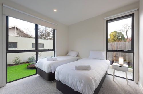 Photo 1 - Modern 3 Bedroom Getaway Next to Chadstone