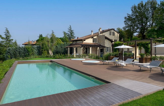 Villa Pergola 8 in Bologna - Photo 1