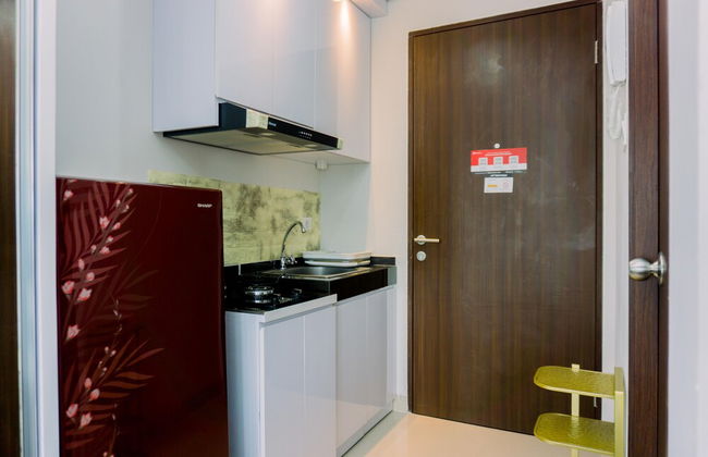 Restful And Comfortable Studio Transpark Bintaro Apartment - Photo 8