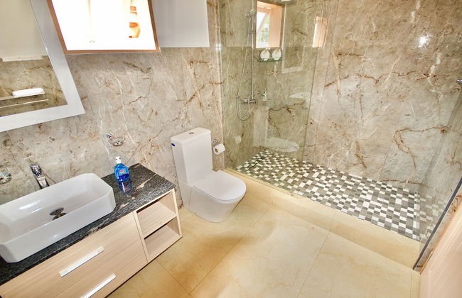 Sea Splash & La Petite Maison - Foto 55