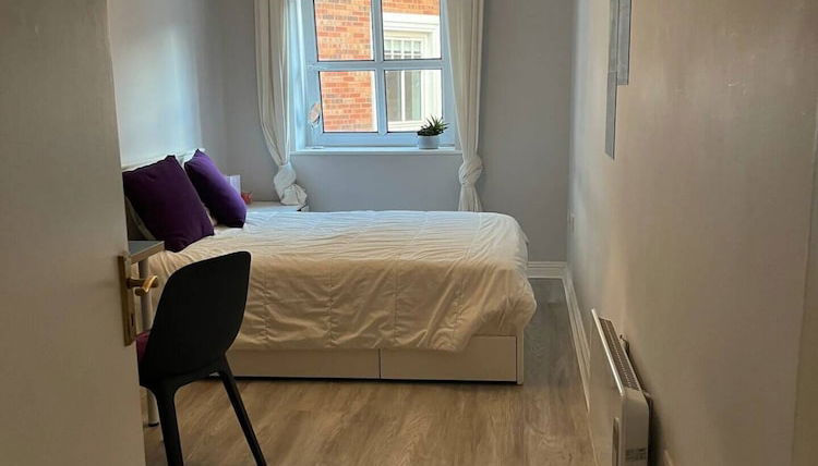 Photo 1 - Stylish 2 Bedroom Flat in Dublin