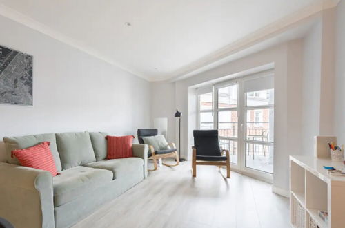 Photo 9 - Stylish 2 Bedroom Flat in Dublin