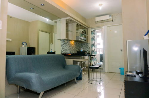 Photo 11 - Modern Look And Comfortable 2Br Green Bay Pluit Apartment