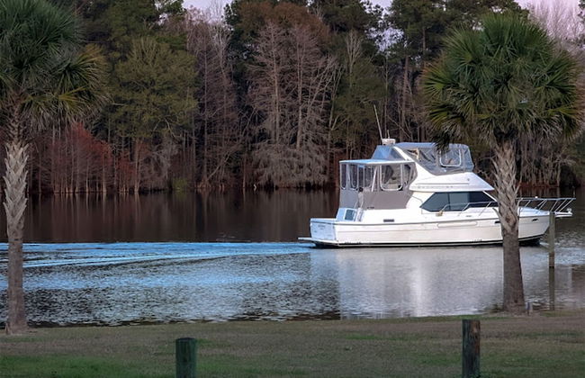Bells Marina & Resort - Photo 39