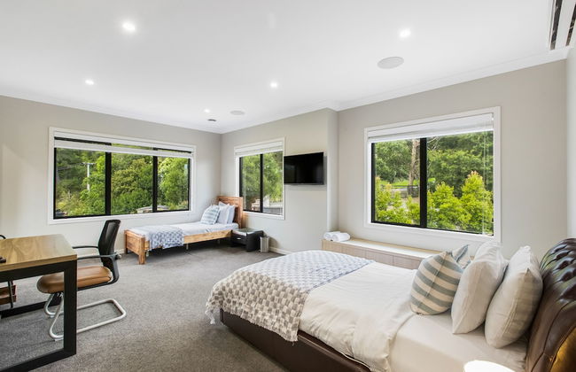 Luxe Whitford Mansion - Pool & Tennis Court - Photo 14