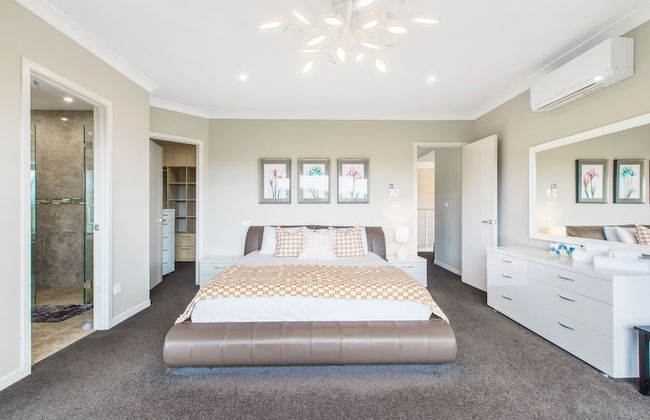 Luxe Whitford Mansion - Pool & Tennis Court - Photo 11