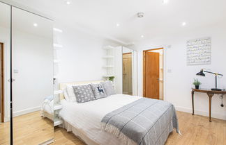 Photo 1 - Skyvillion London King Cross One Bedroom