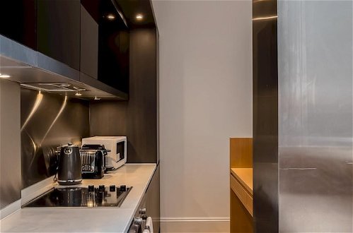 Photo 8 - Newly Refurbished 2-bed Apartment in Knightsbridge