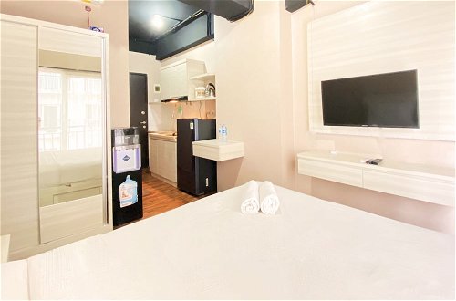 Photo 2 - Comfort Minimalist Studio At 3Rd Floor Grand Asia Afrika Apartment
