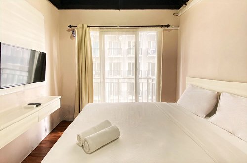 Photo 6 - Comfort Minimalist Studio At 3Rd Floor Grand Asia Afrika Apartment