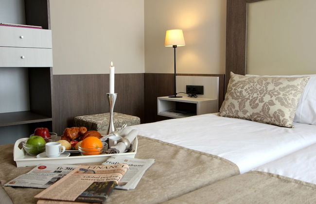Pierre & Vacances Barcelona Sants - Photo 4