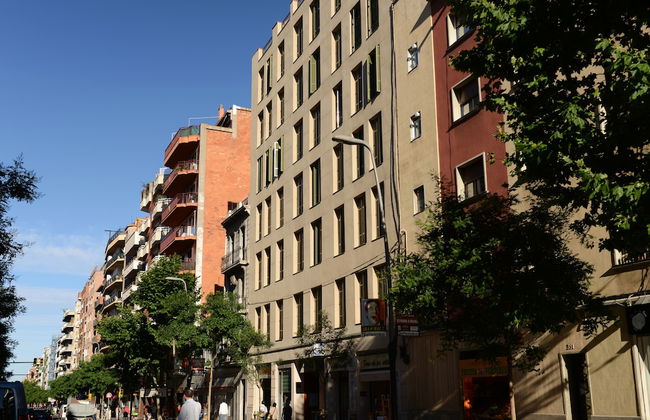 Pierre & Vacances Barcelona Sants - Photo 25