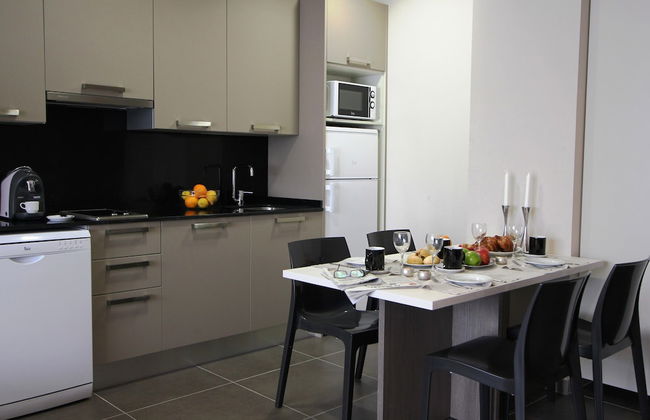 Pierre & Vacances Barcelona Sants - Photo 8