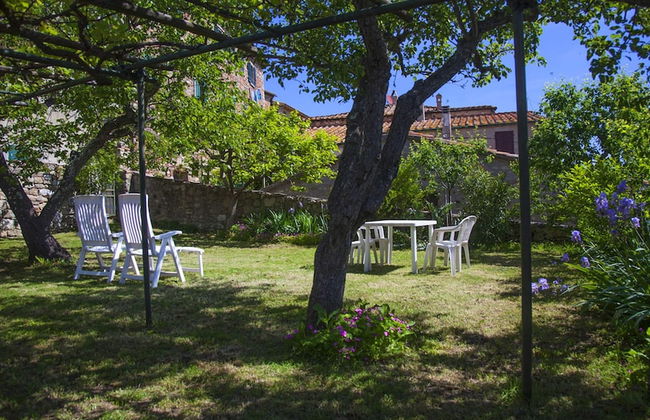 Cozy 2-bedroom Apartment - Photo 20