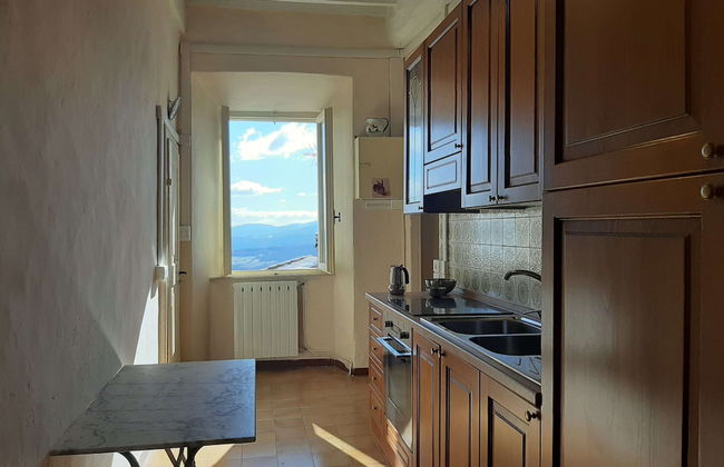 Cozy 2-bedroom Apartment - Photo 8