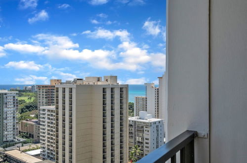 Foto 41 - Gorgeous High Rise Waikiki Condo with Ocean and Diamond Head Views by Koko Resort Vacation Rentals