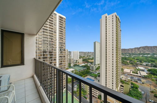 Foto 32 - Gorgeous High Rise Waikiki Condo with Ocean and Diamond Head Views by Koko Resort Vacation Rentals