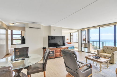 Foto 12 - 37th Floor Condo with Sweeping Ocean Views & Free parking! by Koko Resort Vacation Rentals