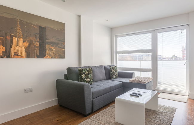 Luxury 2-bed Flat, Parking and Close to the Tube - Foto 11