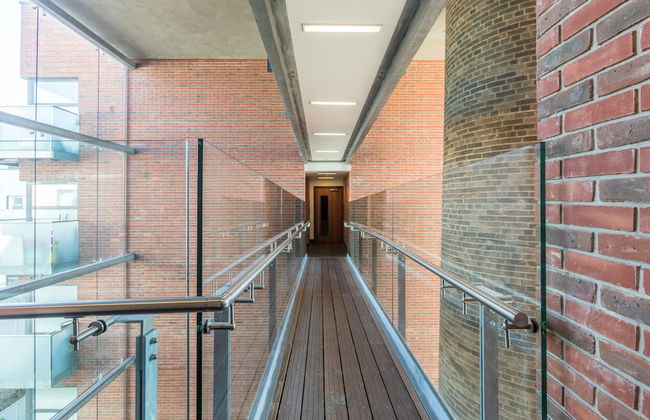 Luxury 2-bed Flat, Parking and Close to the Tube - Foto 25