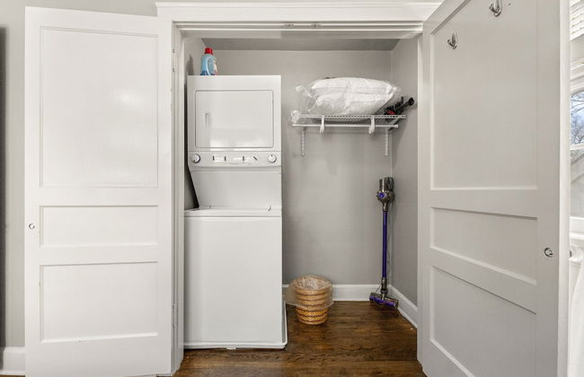 Cottage Charm - Photo 16