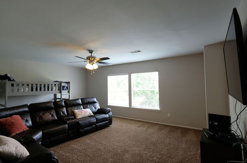 Photo 3 - 6Bdrm 3.5Bath 10Beds - GRAND TEXAS SIZED