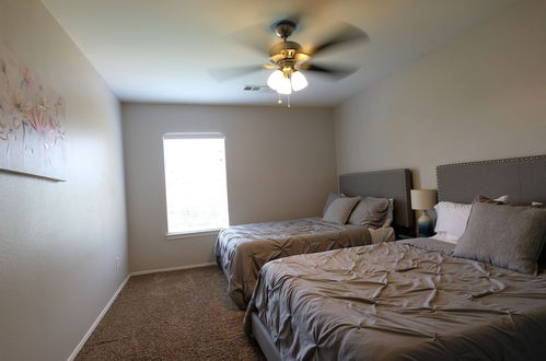 Photo 17 - 6Bdrm 3.5Bath 10Beds - GRAND TEXAS SIZED