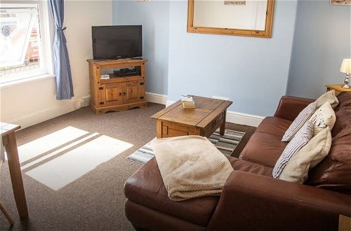 Photo 3 - Spacious 4 Bedroom House in Plymouth City Centre