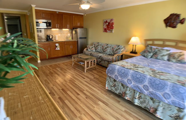 Tropical Studios at Marine Surf Waikiki - Foto 53