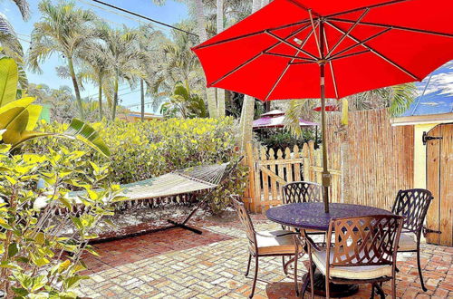 Foto 18 - Key West Cottage w/ Beautiful Pool Oasis