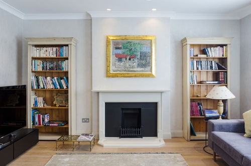 Foto 17 - Beautiful 2 Bed 2 Bath Flat in South Kensington